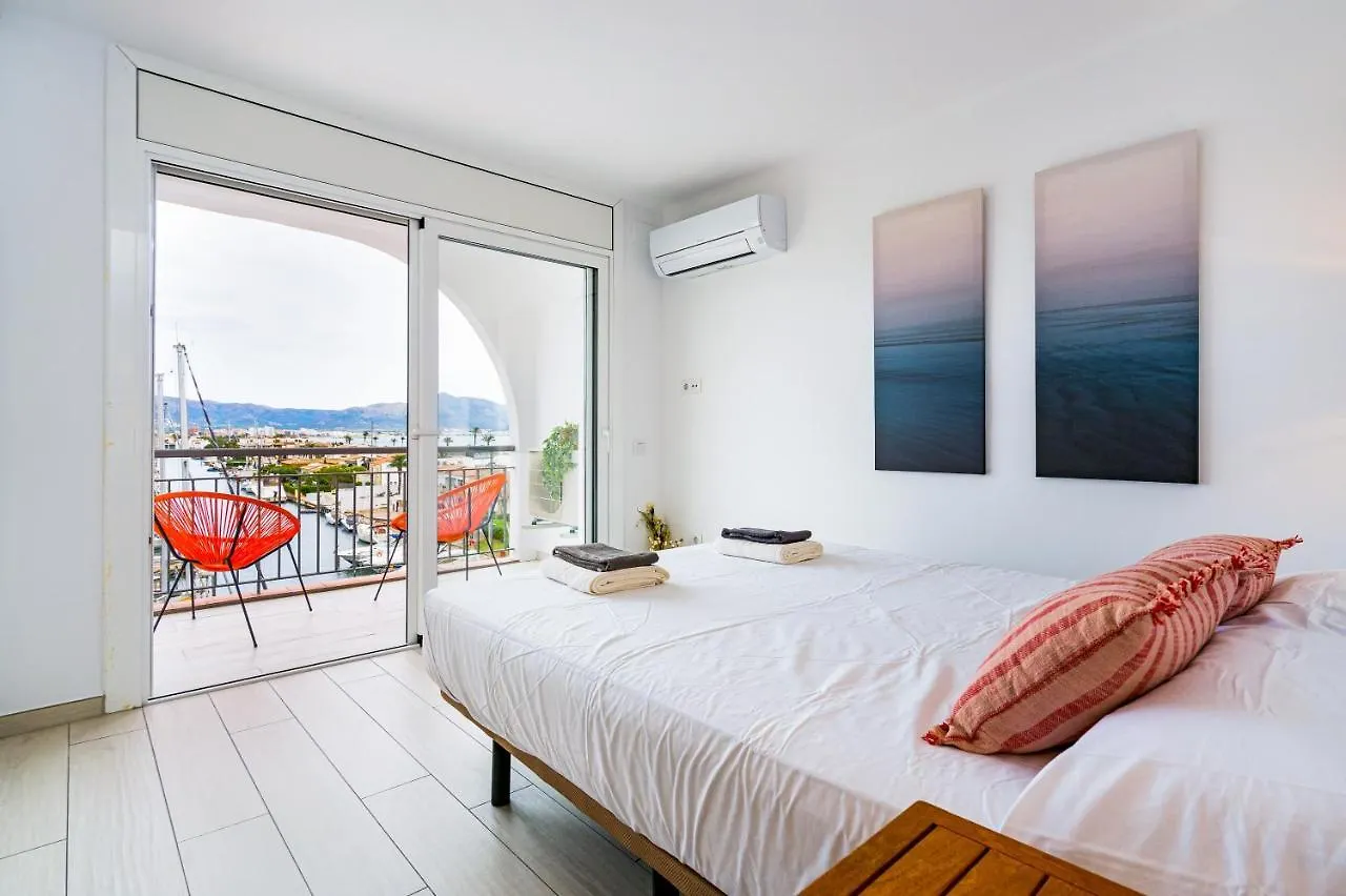 Apartamento Apartamento WELCS frente al Mar Ampuriabrava
